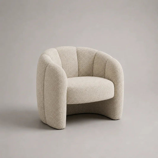 Poltrona avvolgente in tessuto bouclé crema con braccioli, 78 × 75 × 75 cm